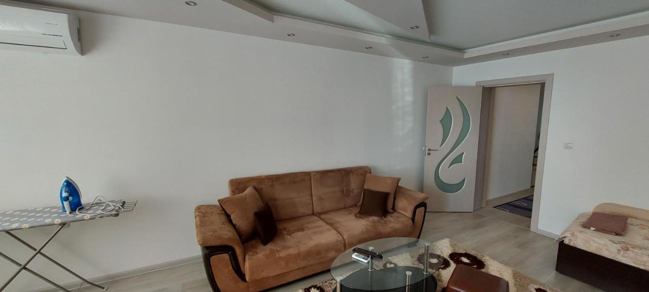 Д И В 2 - D & V 2 Apartment Sandanski Dış mekan fotoğraf